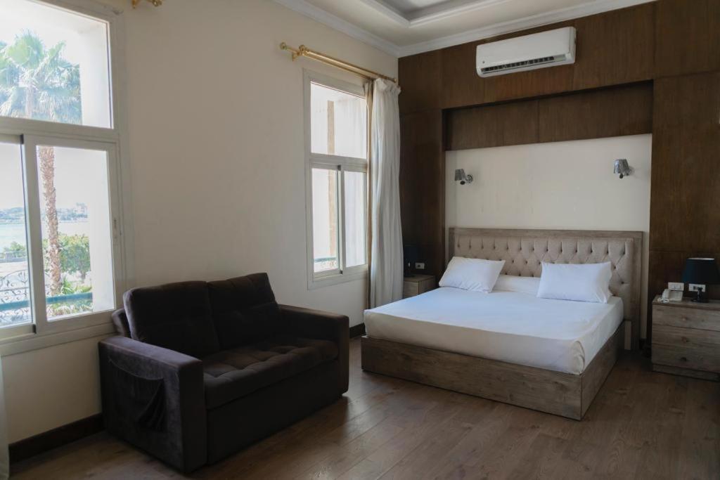 Ultra Loaloa Nile Maadi Hotel Kairo Exterior foto