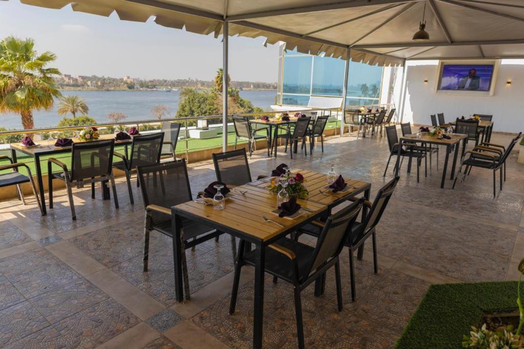 Ultra Loaloa Nile Maadi Hotel Kairo Exterior foto